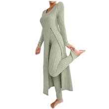 Dame ensfarvet pyjamassæt med rund hals og lange ærmer