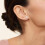Weiße Perlenohrstecker für Damen, 4 mm, 6 Paar 3