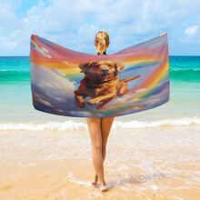 Strandhanddoek van microvezel met regenboogprint en hondenmotief, 94 x 188 cm.