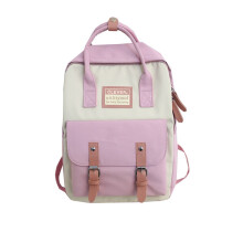 Mochila adolescente com broche kawaii e acessórios fofos.