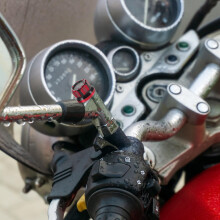 Zátky do zrcátek motocyklu, šrouby M10, 1 pár