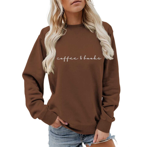 Moletom feminino plus size com estampa de café e gola redonda.