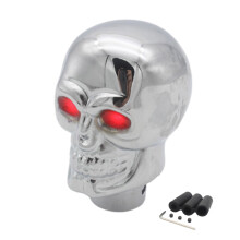 Manopla de câmbio em formato de caveira com luz LED ajustável para câmbio manual.