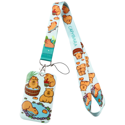 Cordão com pingente de capivara, chaveiro e porta-crachá.