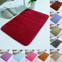 Tapis de bain en mousse à mémoire de forme, 38 x 58 cm, doux, absorbant et à séchage rapide.
