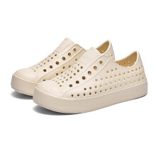 Boys Sandals Beige Closed-Toe Soft Sole Water Shoes for
