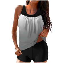 Tankini-badedrakt for kvinner med blouson-topp og shorts