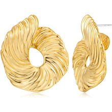 Gouden en zilveren oorbellen met onregelmatige vorm, geometrische vintage stijl.