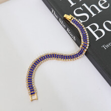 Pulseira de strass azul profundo com giro completo de 18 cm