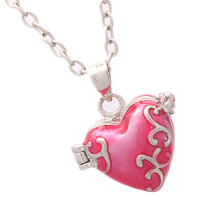 Collana vintage con ciondolo a cuore in ottone e scomparto per riporre