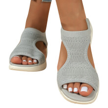 Damesandaler med støtte for fotbuen ved plantar fasciitt
