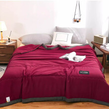 Couette Queen respirante en soie douce 170 x 200 cm bleue