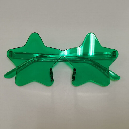 Óculos de sol sem aro em formato de estrela, verde transparente.