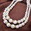 Colar feminino de duas camadas com pérolas artificiais e strass dourado 3