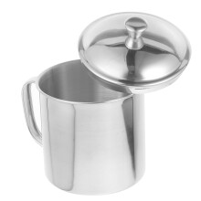 Vaso de acero inoxidable KALLORY con asa y tapa.