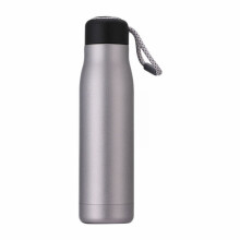 Geïsoleerde roestvrijstalen waterfles van 530 ml (18,5 oz)