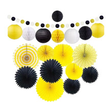 Juego de decoración de abanicos de papel con pompones y guirnalda de banderines.