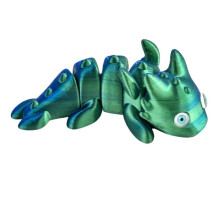 Figura de salamandra gigante impressa em 3D com múltiplas articulações e olhos móveis.