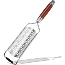 Râpe à fromage en acier inoxydable avec manche en bois (1 pièce)