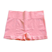 Slip a gamba corta senza cuciture, morbidi e senza etichetta, ideali per pelli sensibili.