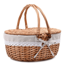 Cesta de picnic con tapa y asa. Cuerpo tejido. Forro lavable.