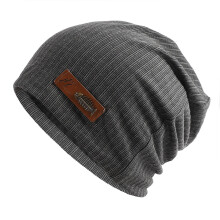 Sivá pletená čiapka beanie pre mužov aj ženy, mäkká teplá manžeta