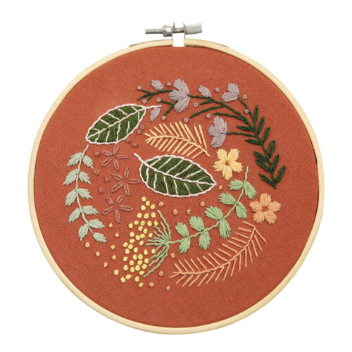 Embroidery cloth with floral design kit 1 piece 1