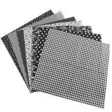 Lot de 7 coupons de tissu en coton noir pour patchwork, 50 x 50 cm.