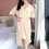 Ademende damespyjamaset, beige, one size fits all 2