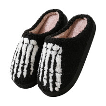 Pantuflas con forma de mano de esqueleto, suaves y de felpa, para interior y exterior, ideales para invierno.