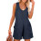 Macacão feminino plus size com decote em V, sem mangas e com pernas largas. 4
