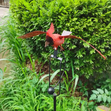 Ealaín Ghairdín 3D le Geall Clós Parrot Miotail Dhearg
