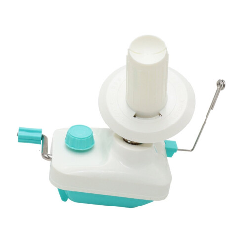 Manual yarn winder for knitting and crochet with table