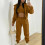 Conjunto feminino de moletom com capuz, colete e calça. 2
