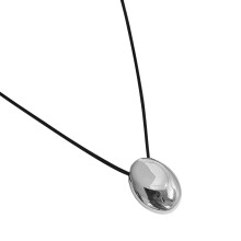 Ovale Schlüsselbeinkette mit geometrischem Anhänger aus PU-Leder