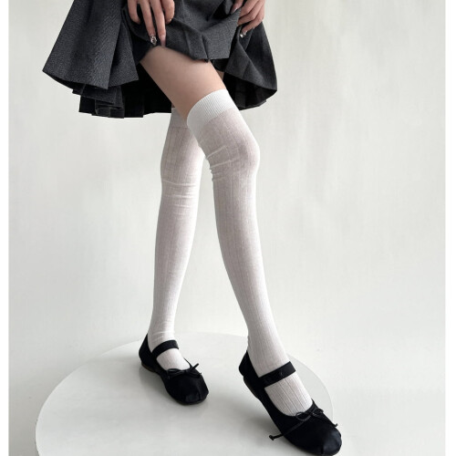 Damen-Rippstrick-Overknee-Socken mit Streifenmuster 2