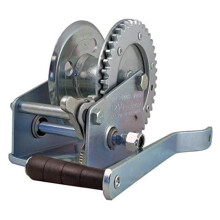 Ratchet Winch Heavy Duty 1200 lb 2 inch Hub