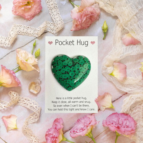 Pocket Hug Heart Token with Greeting Card 1