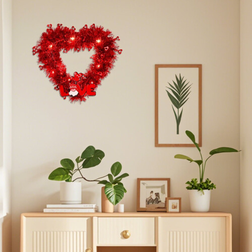 Valentinsherz-Kranz mit LED-Lichtern und Folienherz-Design