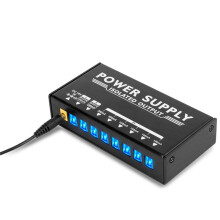 Alimentatore per Pedali da Chitarra 8 Uscite per Pedali Effetto con Protezione da Cortocircuito Indicatori Filtro Rumore Custodia Compatta