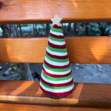 Árbol de Navidad bohemio de lana con cepillo para botellas y cilindro