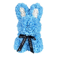 Rosenhase aus Schaumstoff – Kuschelhase als Geschenk
