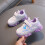 Kleinkind-Mädchen-Sneaker mit hellvioletten LEDs, Größe 4-7 4