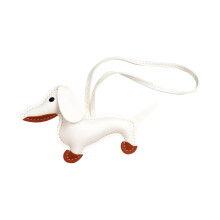 Ciondolo per borsa a forma di bassotto in PU, colore bianco, decorazione a cartone animato per cani.