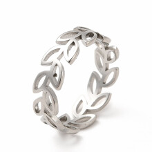 Ring van roestvrij staal met holle bladeren in de vorm van een tak, maat 6 1/4