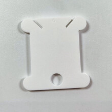 Plastové cívky vyšívací nitě bílé 38x35x1mm