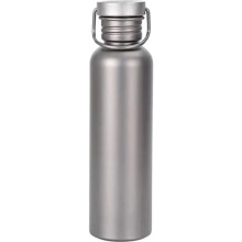 Butelka na wodę Titanium 750 ml z pokrywką