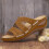 Sandals dingeacha bróidnithe il-dhathacha do mhná, leithead leathan 6