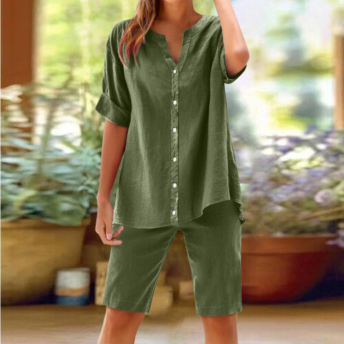 Completo da donna in lino, composto da top a maniche corte e pantaloncini 2