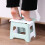 Tabouret pliant antidérapant avec poignée, bleu clair et blanc 1